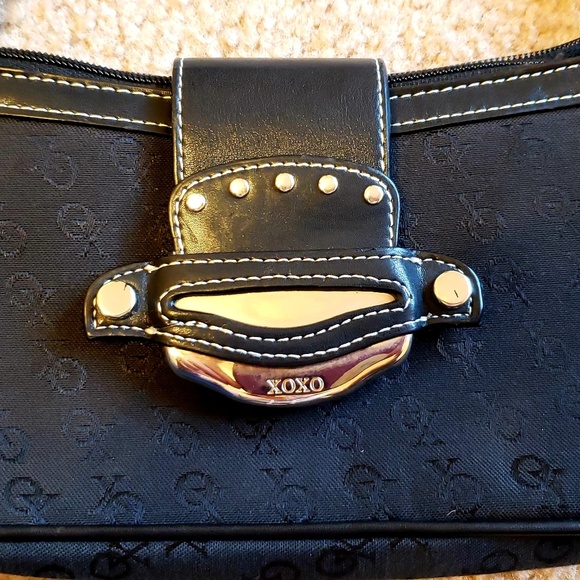 XOXO Handbag - Picture 5 of 8